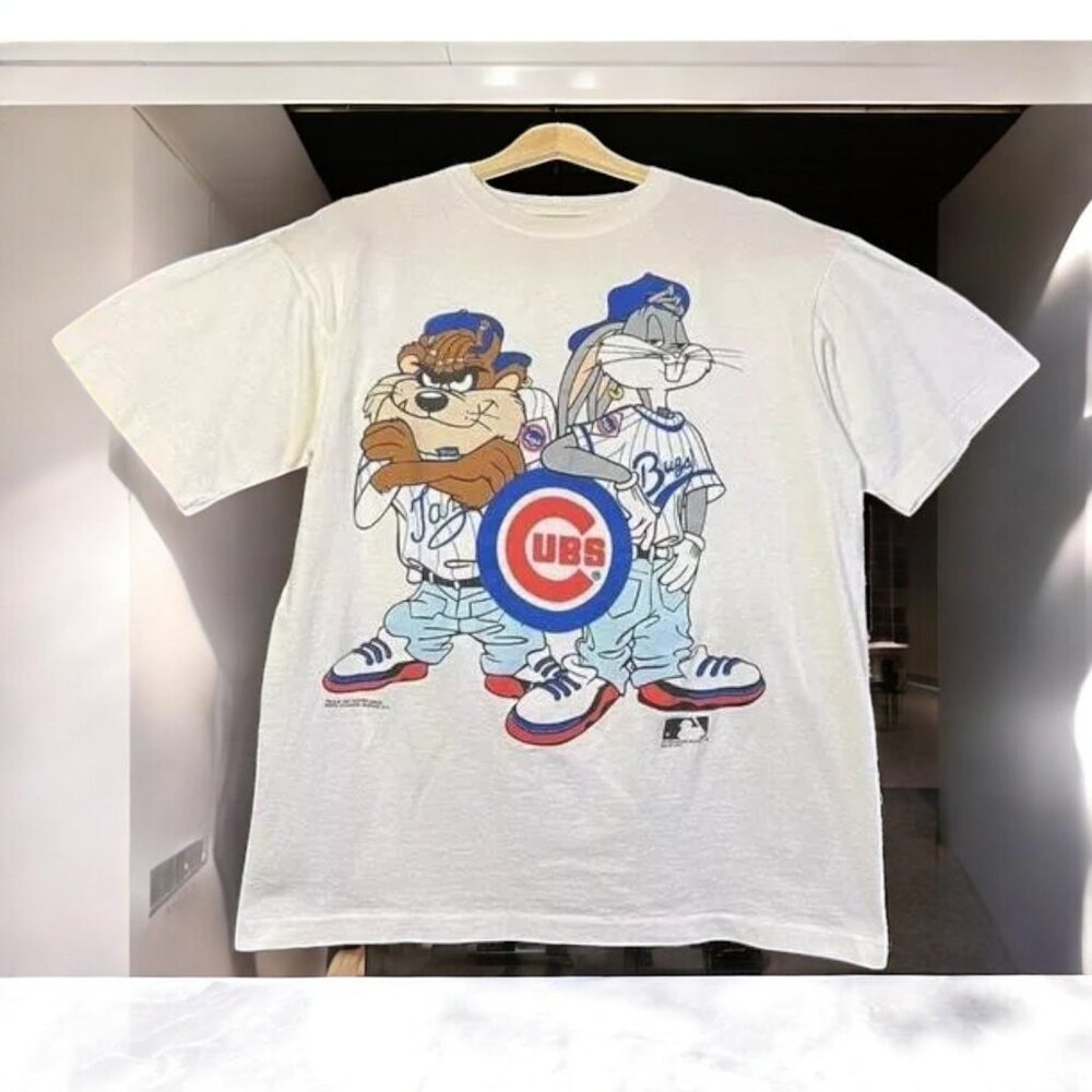 Chicago Cubs Looney Tunes Graphic White Shirt AN43511